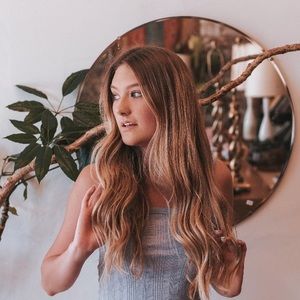 Meet your Posher, Jenna